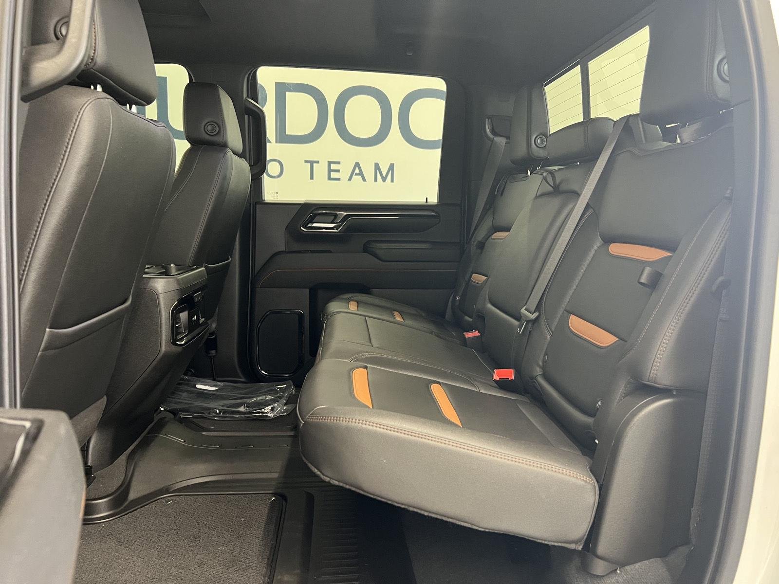 2024 GMC Sierra 2500HD AT4 - Photo 5