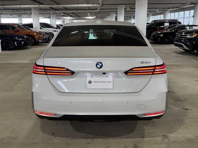 Used 2025 Mineral White Metallic BMW 530i image 7