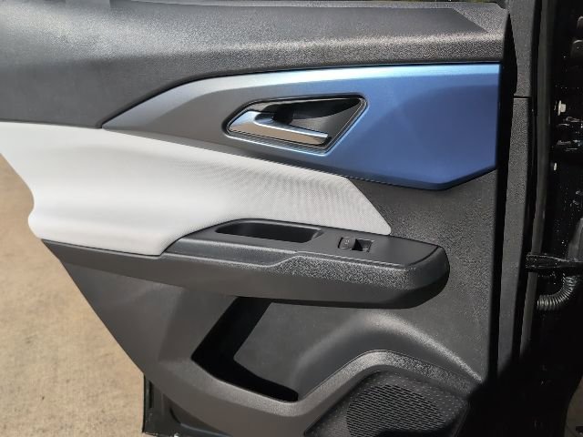 2026 Chevrolet Equinox EV 2LT - Photo 9