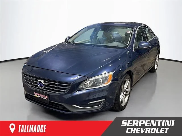 2015 Volvo S60 T5 AWD Platinum's photo