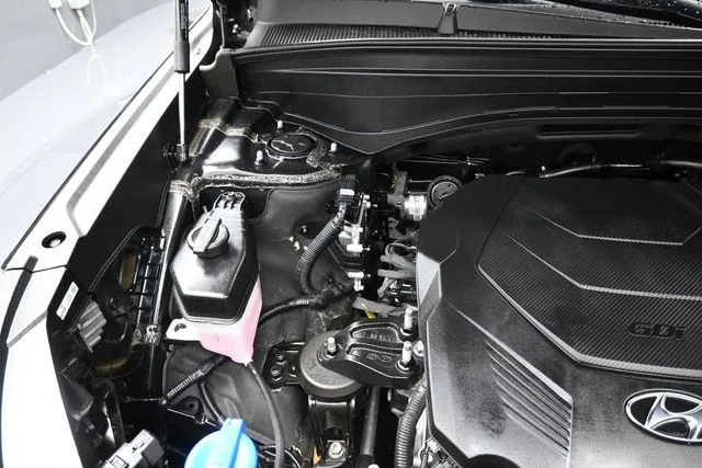 Used 2024 Black Hyundai SEL image 33