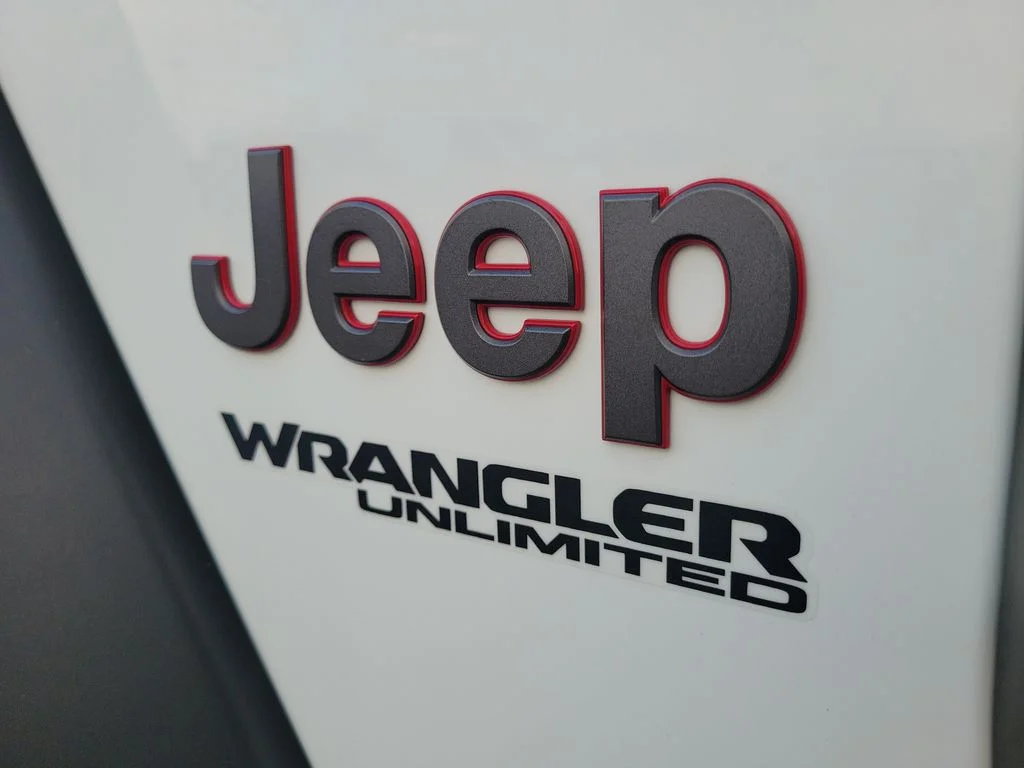 Certified Used 2020 White Jeep Unlimited Rubicon image 13