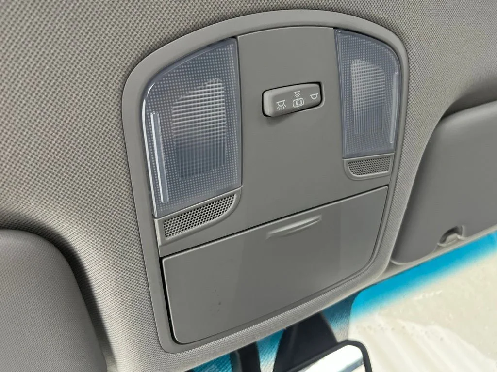 Used 2022 Gray Hyundai SEL image 17