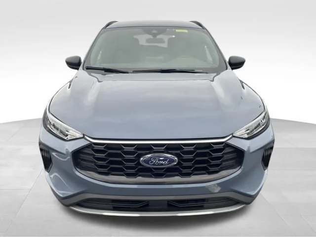 Used 2025 Vapor Blue Ford ST-Line image 9