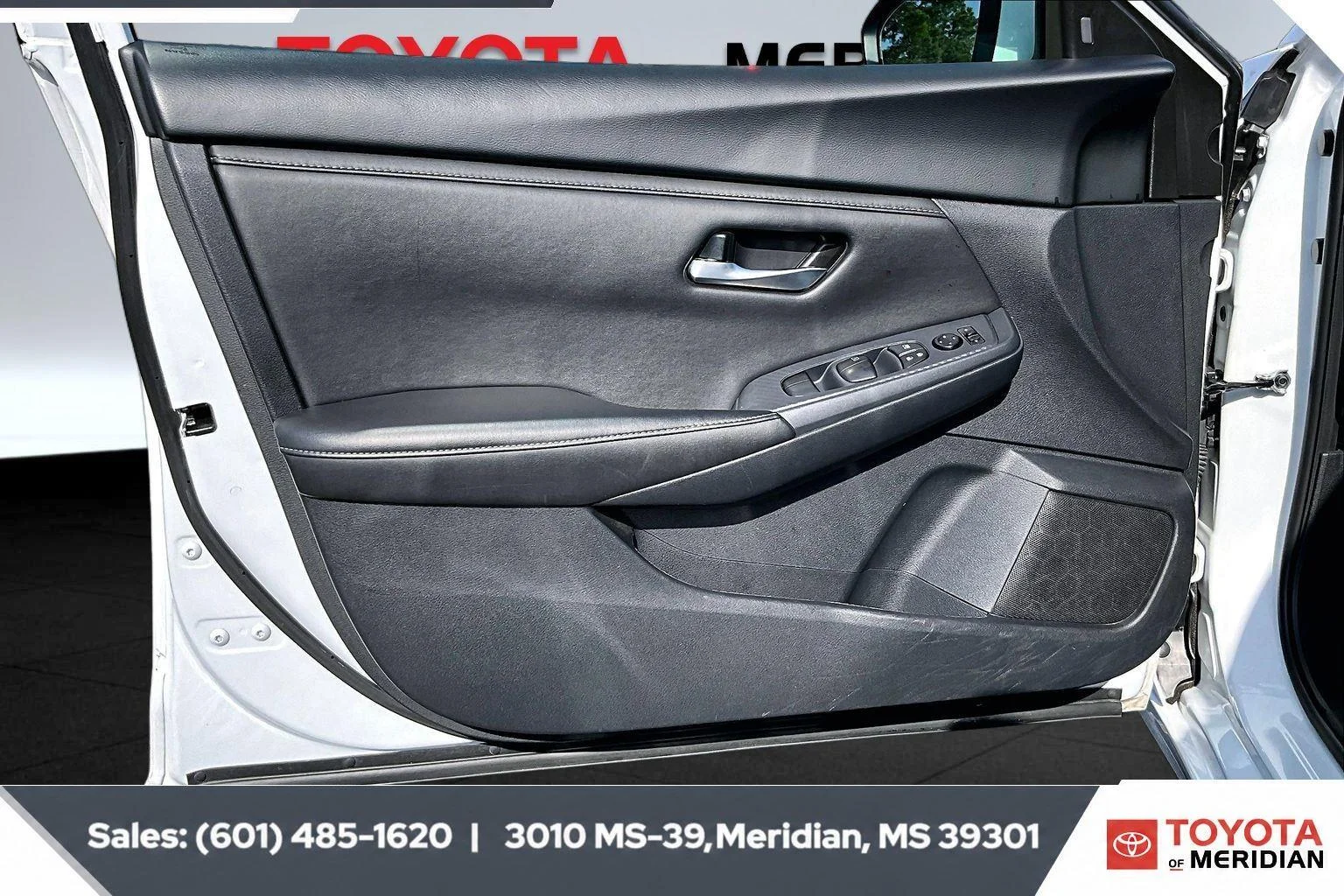Used 2024 Fresh Powder Nissan SV image 17