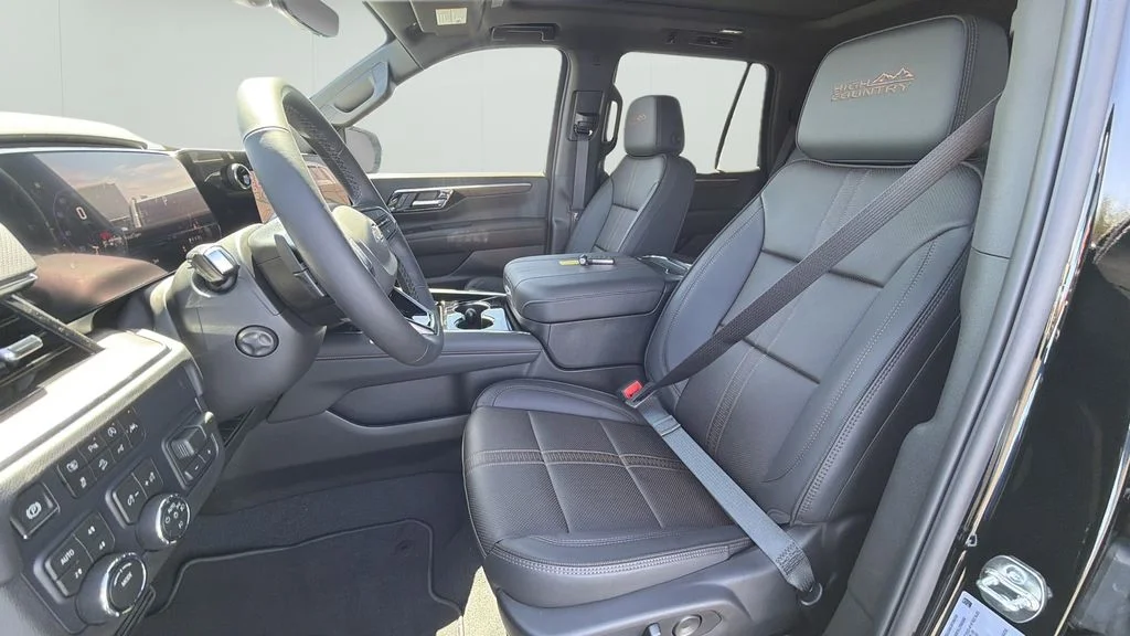 New 2026 Black Chevrolet High Country image 17