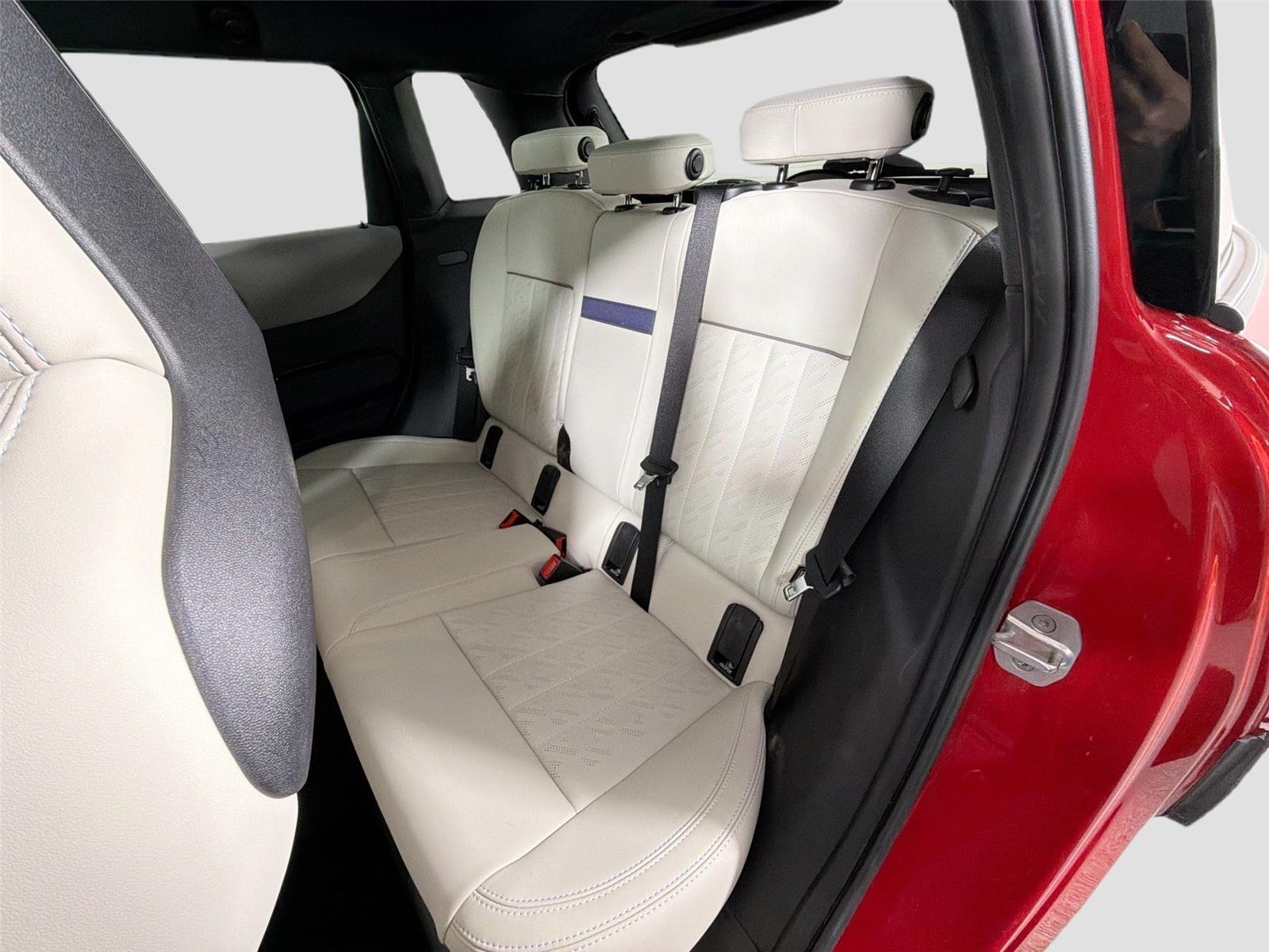 Used 2025 Chili Red II MINI Cooper S image 24