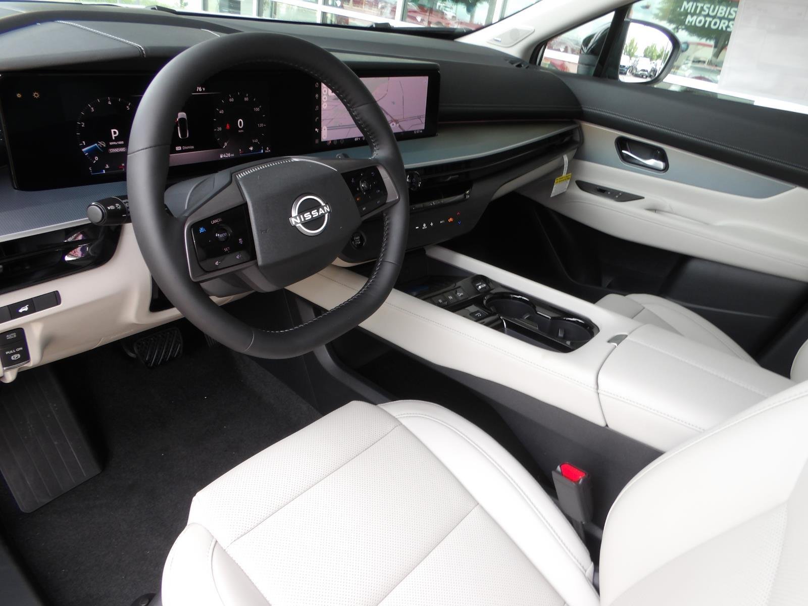 New 2026 Everest White Pearl TriCoat Nissan SL image 8