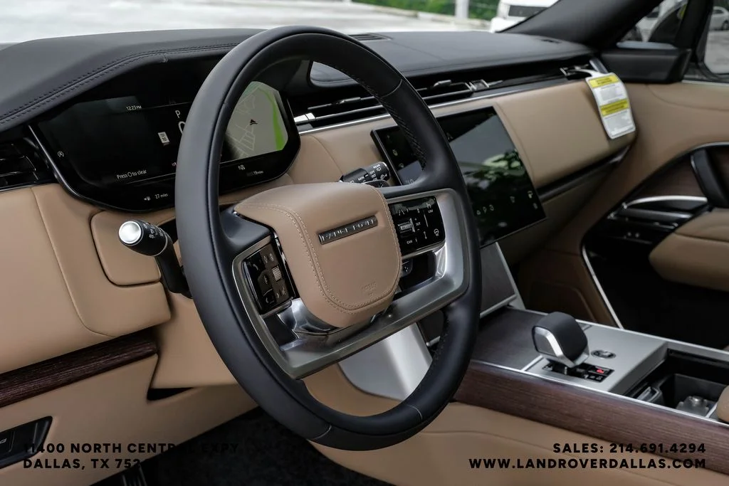 New 2026 Fuji White Land Rover SE image 17