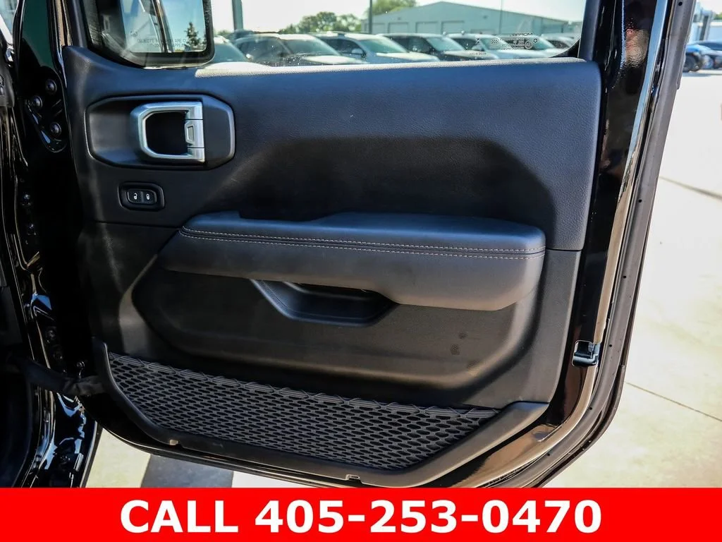 Used 2023 Black Jeep 4-Door Rubicon 392 4x4 image 22