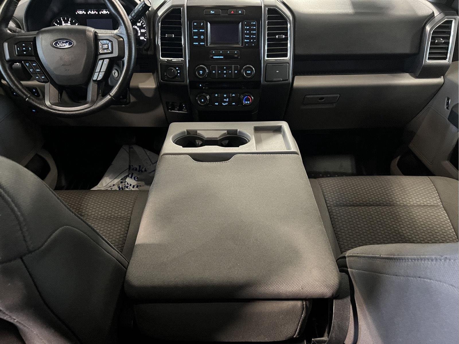 Used 2015 Blue Jeans Metallic Ford XLT image 21