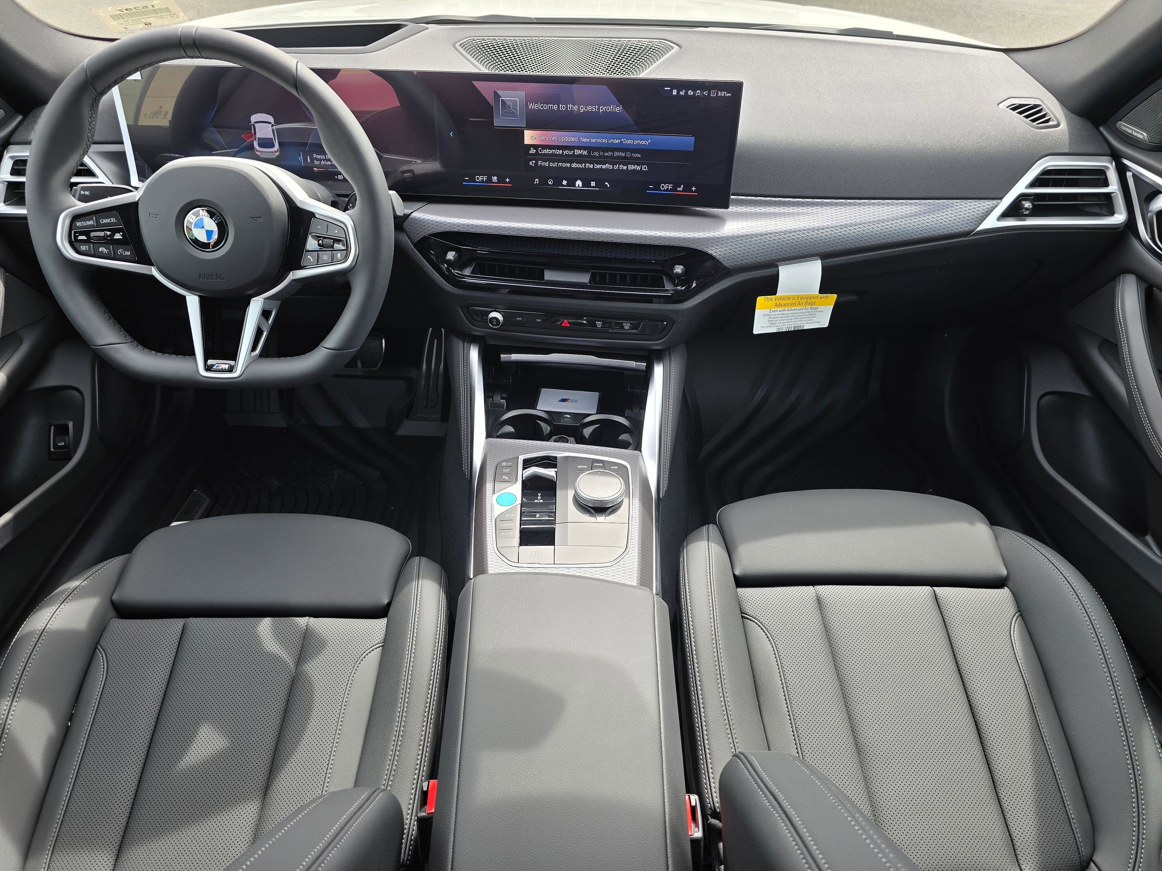New 2026 Mineral White Metallic BMW xDrive40 image 10