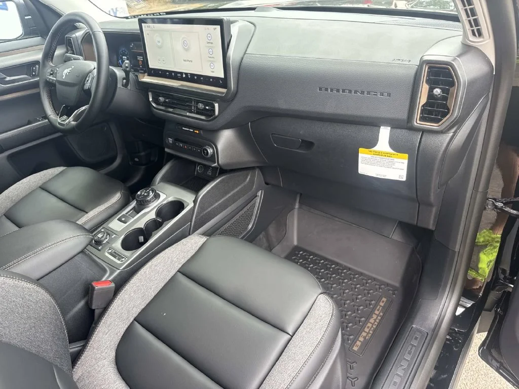 New 2026 Shadow Black Ford Badlands® image 25