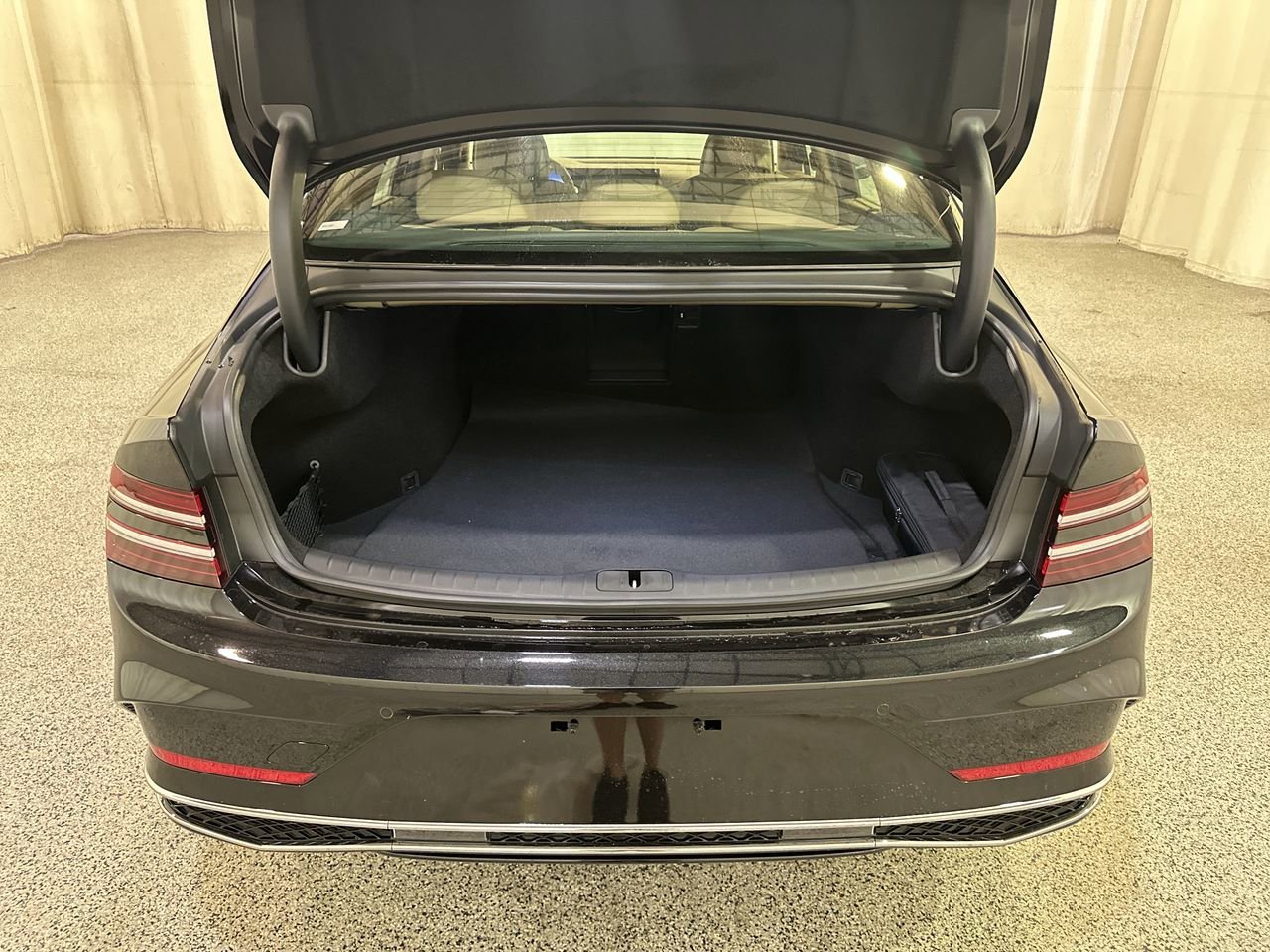 2026 GENESIS G80 Advanced - Photo 17