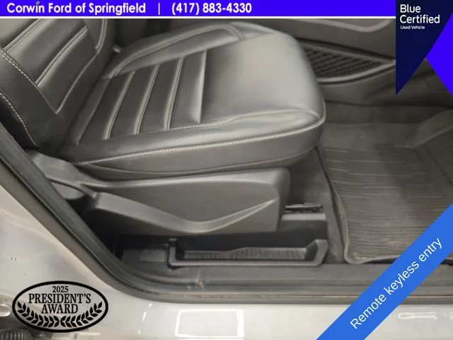Certified Used 2019 Ingot Silver Ford SEL image 11