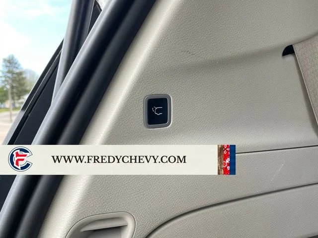 Used 2023 White Chrysler Touring L image 33
