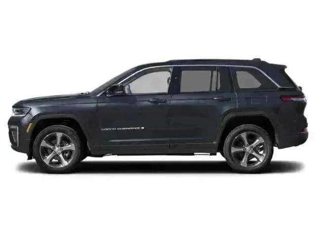 2027 Jeep Grand Cherokee photo 2