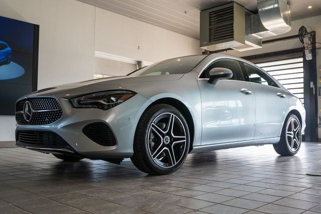 Used 2026 Silver Mercedes-Benz CLA 250 image 3