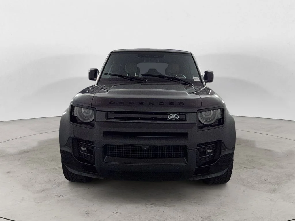 Used 2025 Gray Land Rover V8 image 8