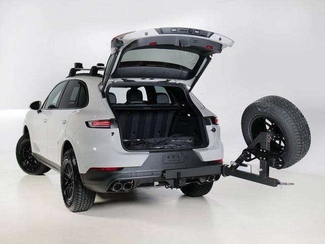 New 2026 Chalk Porsche  image 33