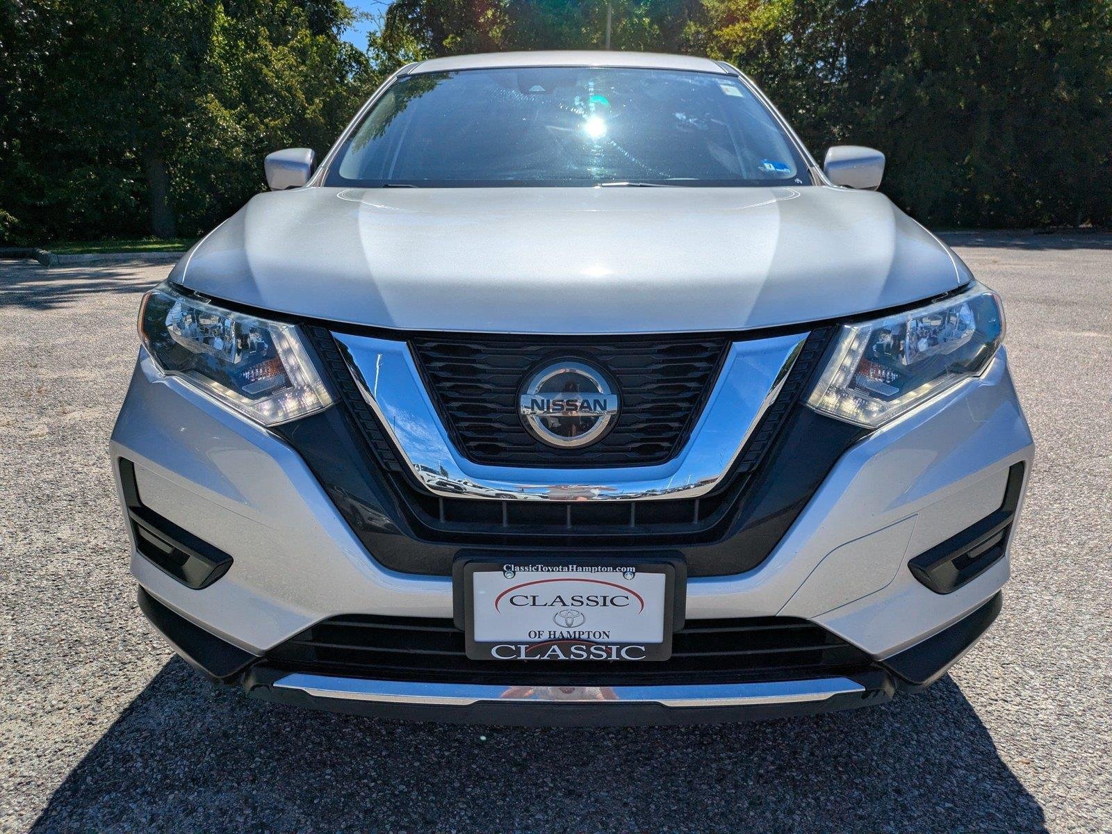 Used 2020 Brilliant Silver Metallic Nissan S image 9
