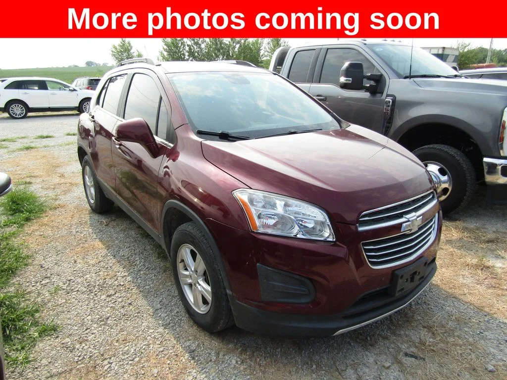 Used 2016 Red Chevrolet LT image 7