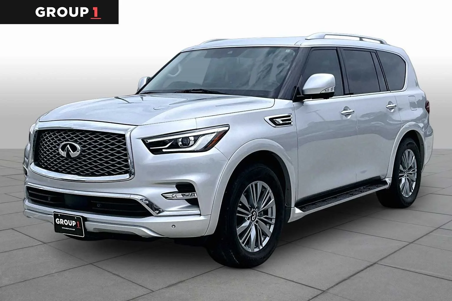 2022 INFINITI QX80 Luxe's photo
