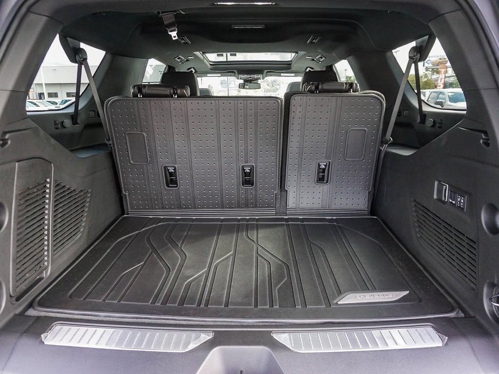 2026 Chevrolet Suburban Premier - Photo 24