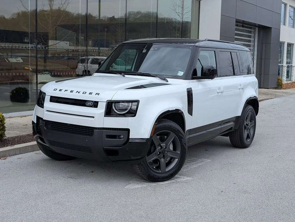 2026 Land Rover Defender 110 X-Dynamic SE P400's photo
