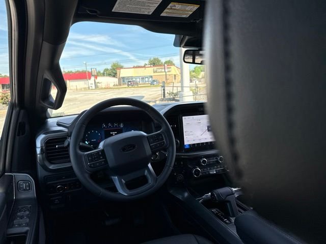 New 2026 Antimatter Blue Metallic Ford Lariat image 18