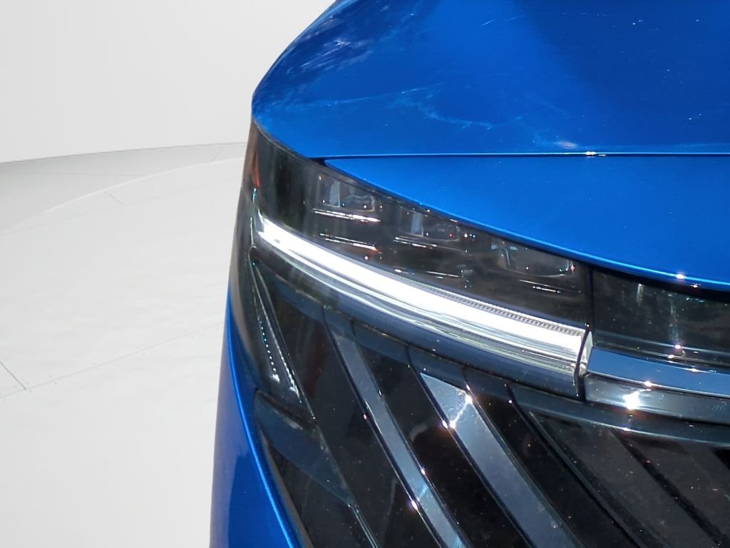 New 2026 Bluestone Pearl / Super Black Two-tone Nissan SR image 10