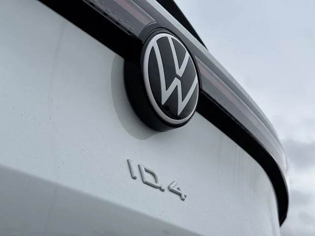 New 2026 Opal White Pearl Volkswagen Pro image 14