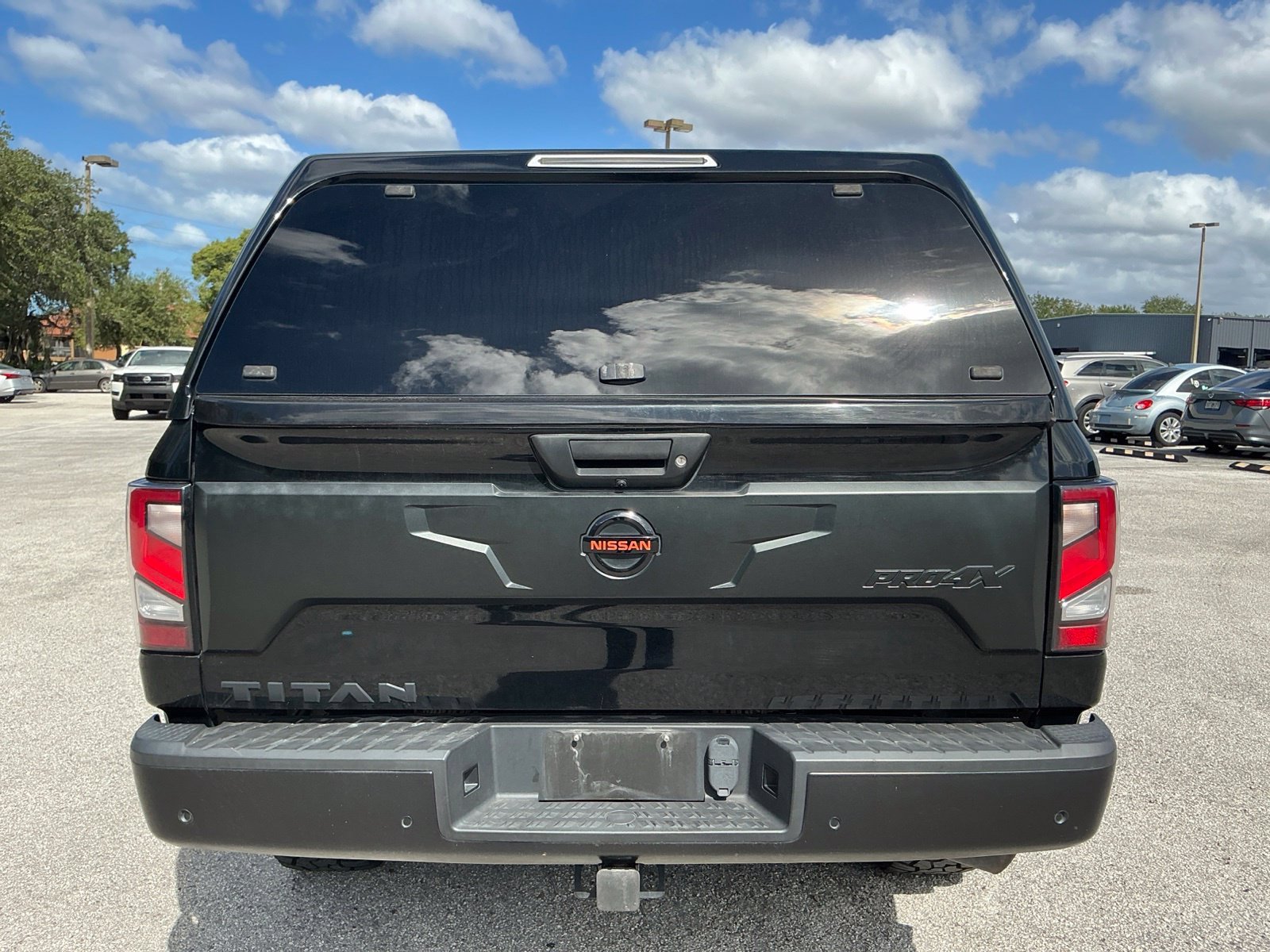 Used 2021 Black Nissan PRO-4X image 7