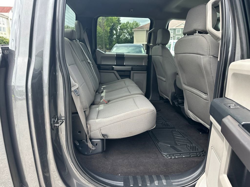 Used 2020  Ford XL image 15