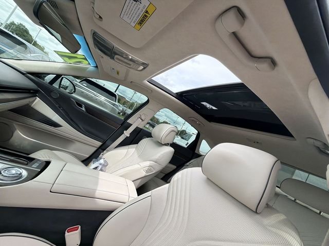 Used 2021 White Genesis 3.5T image 21