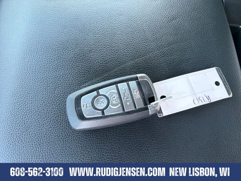 Used 2021 Gray Ford XLT image 28