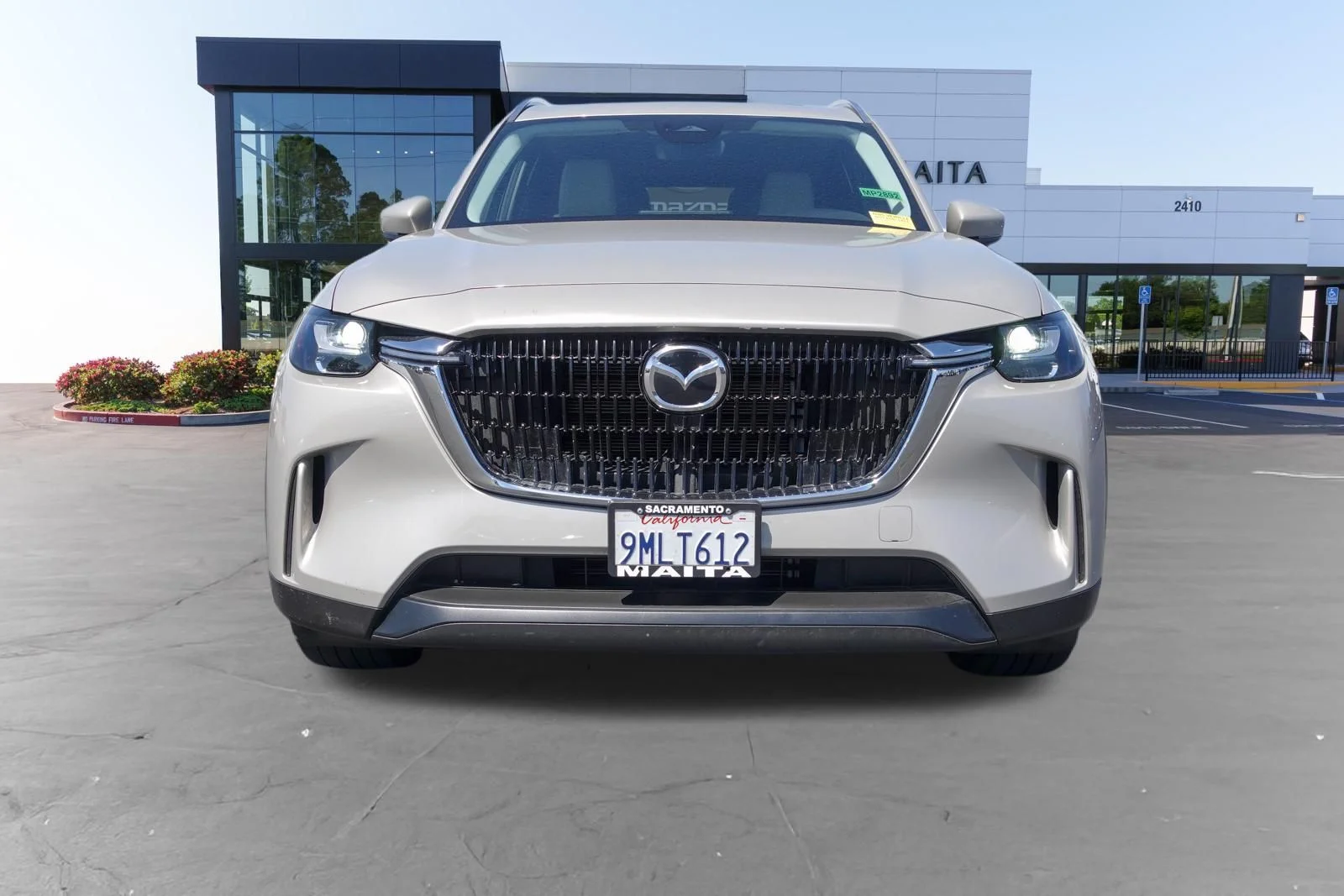 Certified Used 2024 Platinum Quartz Mazda Preferred image 10