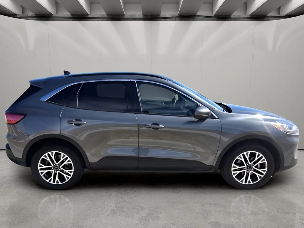 Used 2022 Carbonized Gray Metallic Ford SEL image 6