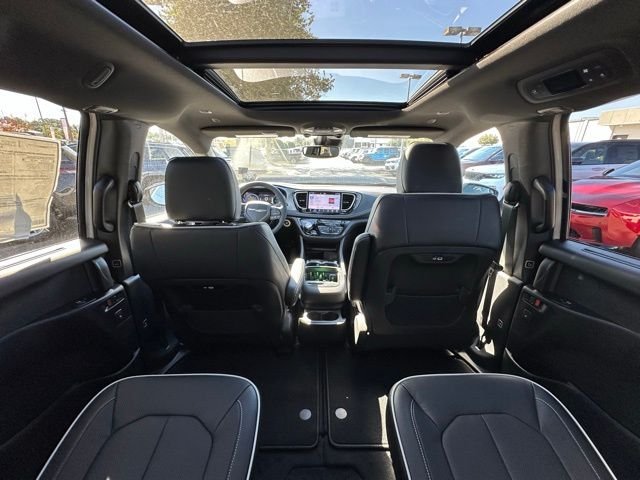 2026 Chrysler Pacifica Limited - Photo 33
