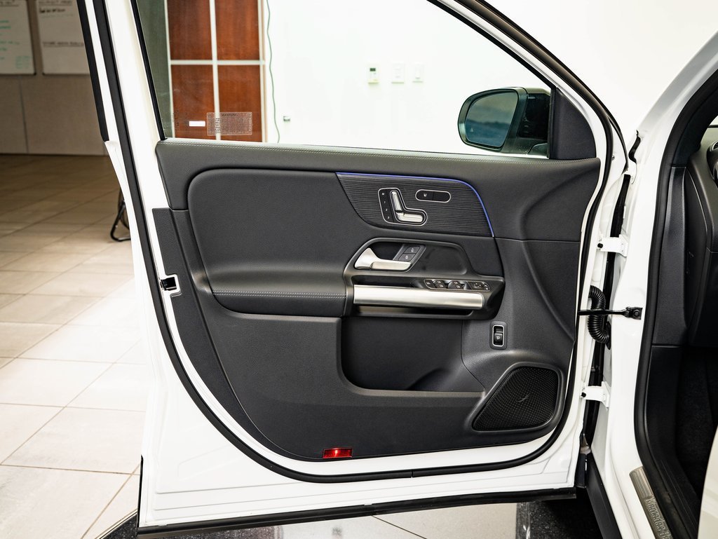 Used 2026 Polar White Mercedes-Benz GLA 250 image 24