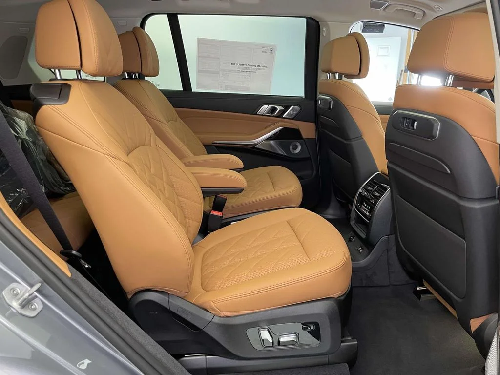 New 2027 Gray BMW xDrive40i image 22