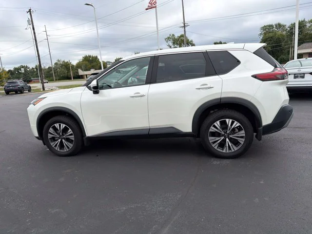 2023 Nissan Rogue SV - Photo 16