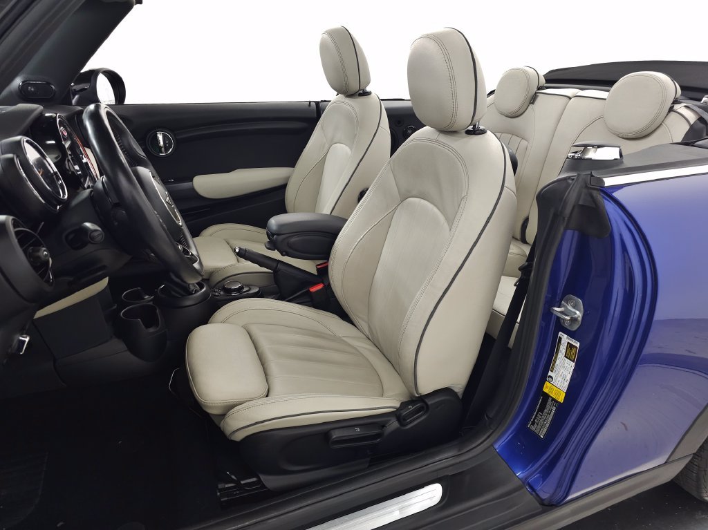 Used 2019 Blue Metallic MINI Iconic image 14