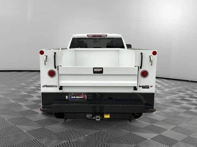 New 2026 Summit White Chevrolet WT image 4