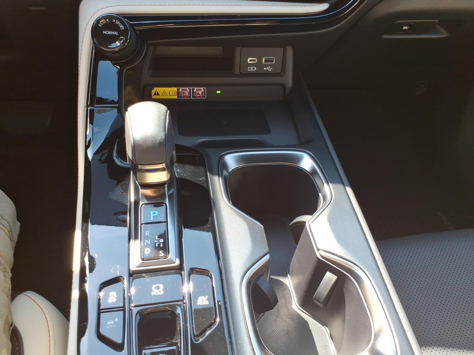 Used 2022 Atomic Silver Lexus NX 350h Premium image 22