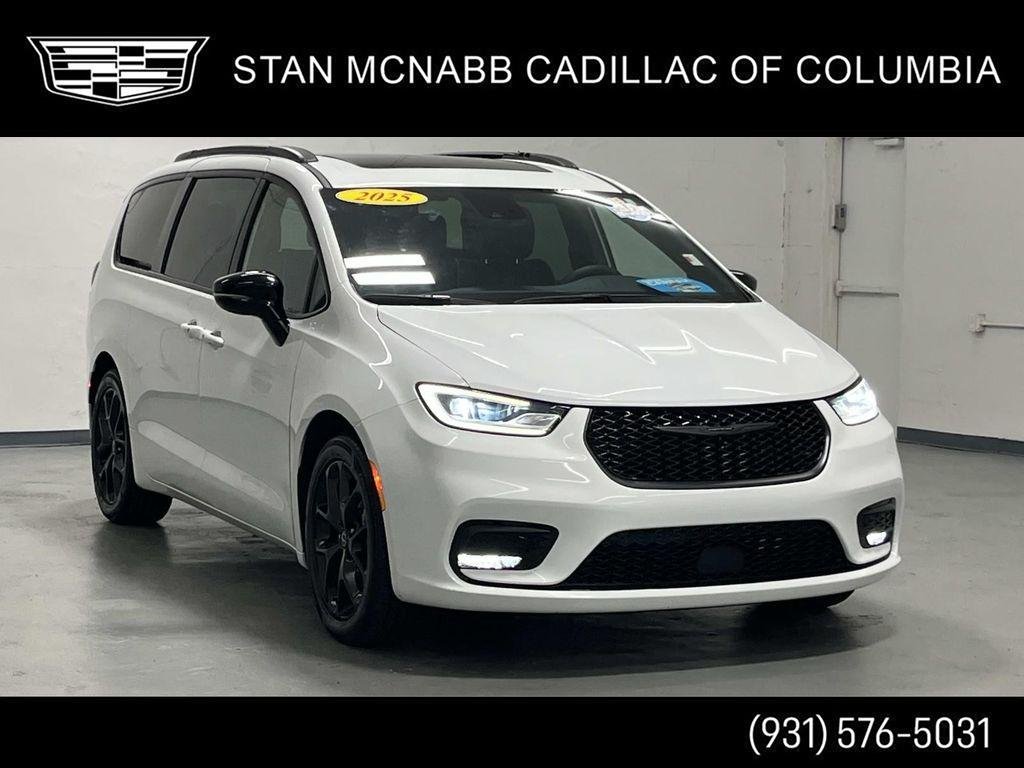2025 Chrysler Pacifica