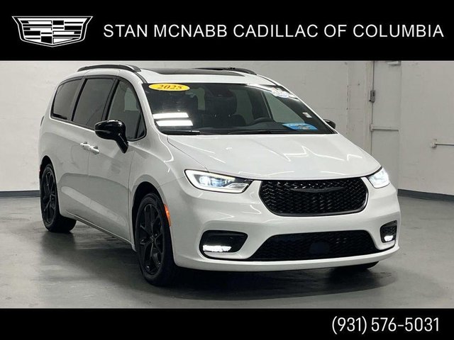 Pre-Owned 2025 Chrysler Pacifica Limited Front Wheel Drive Sports Van