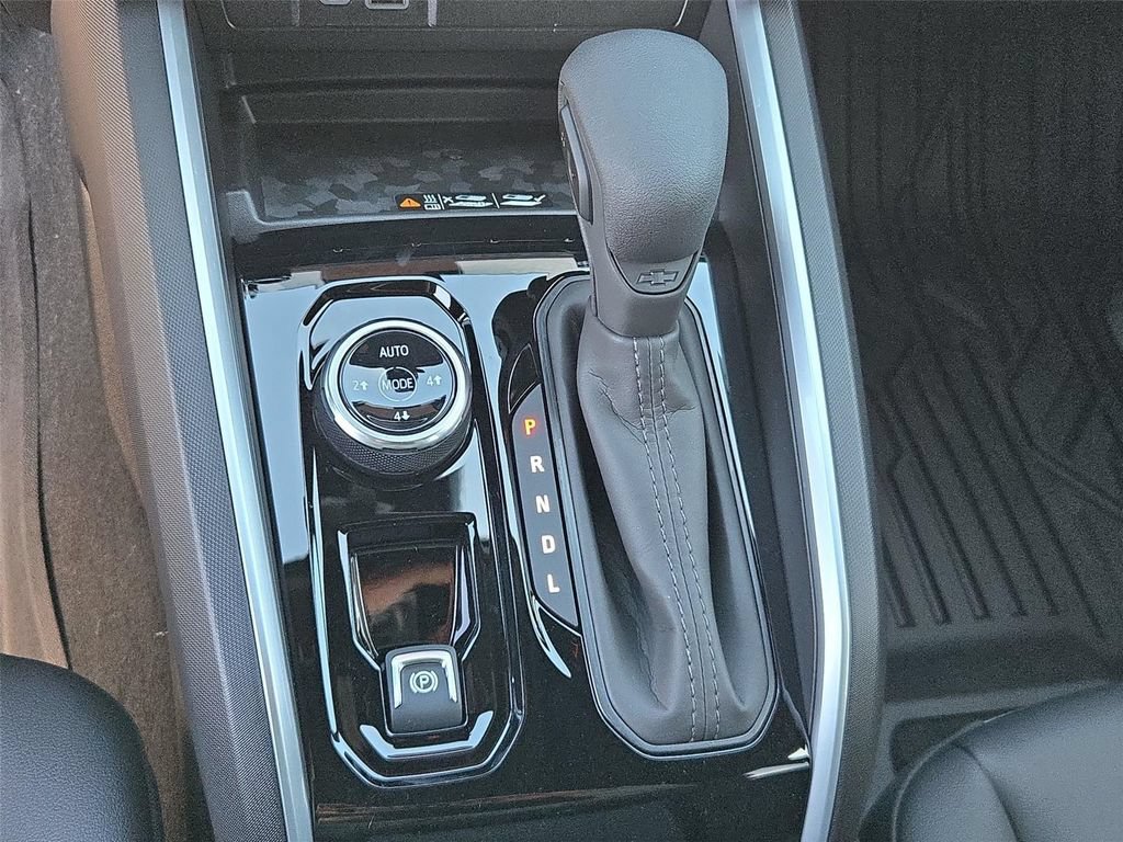 2026 Chevrolet Colorado Trail Boss - Photo 8
