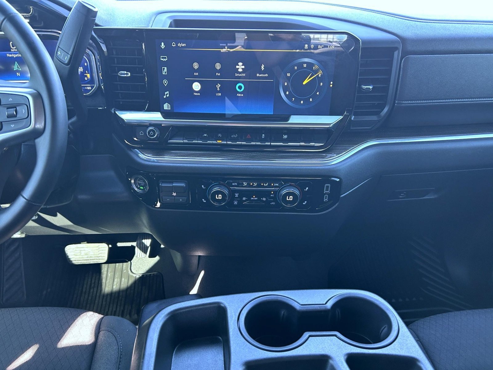 2023 Chevrolet Silverado 1500 LT - Photo 12