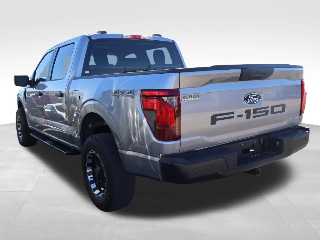 Used 2024 Silver Metallic Ford XL image 20